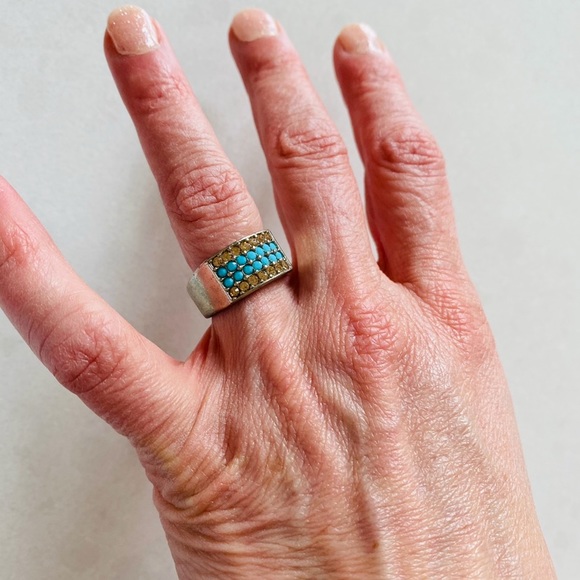 Jewelry - Aqua and silver gem ring
